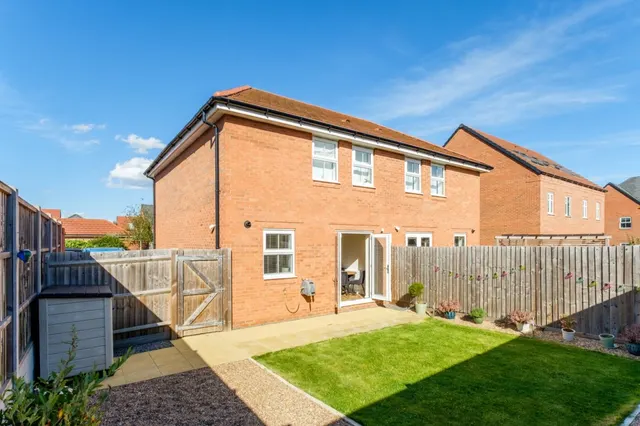 Pankhurst Close, East Leake, LE12, photo 2