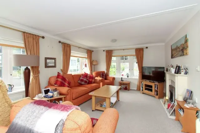 Photo 3 — Chesham Road, Wigginton, Hertfordshire, HP23 6JF