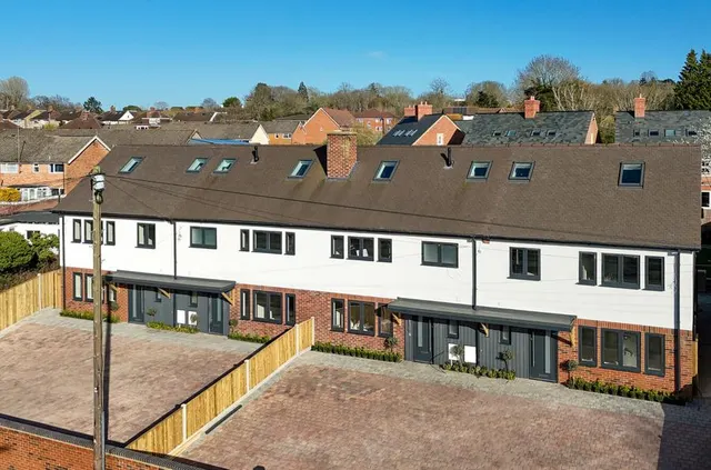Marston Road, Marston, OX3, photo 1