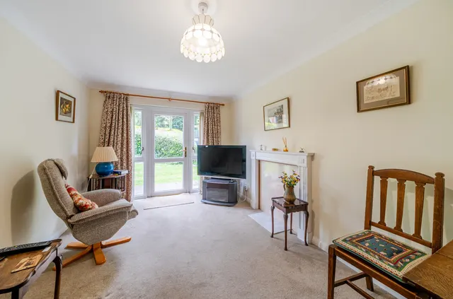 Adams Way, Alton, GU34, photo 3