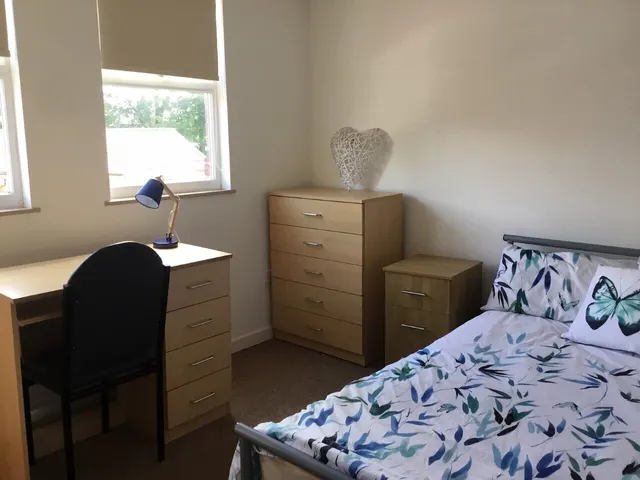 Teignmouth Road, B29, photo 3