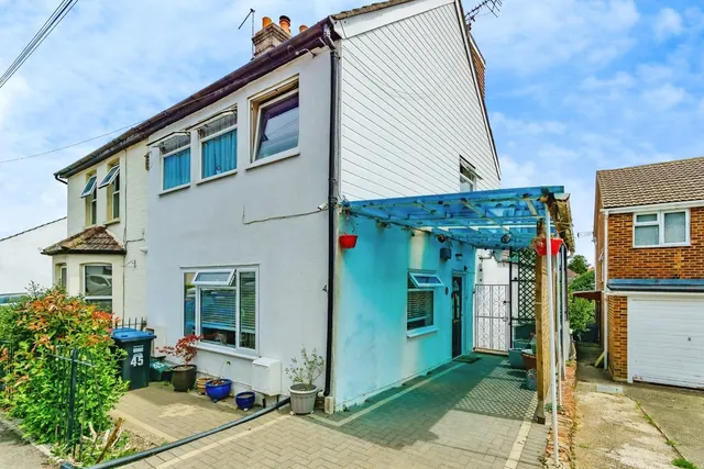 Cromwell Road, Caterham, Surrey, CR3, photo 1