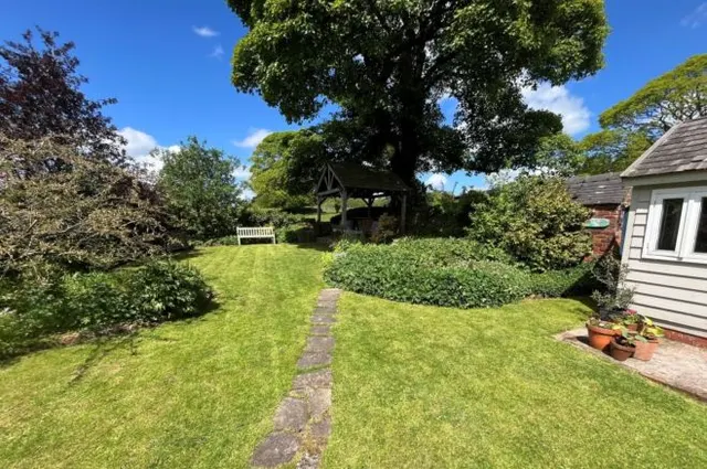 Photo 3 — Garston, Stoke-On-Trent