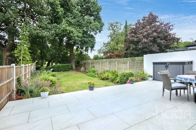 Netherpark Drive, Gidea Park, RM2, photo 3