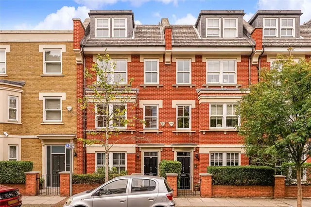 Rosenau Road, Battersea, SW11, photo 1