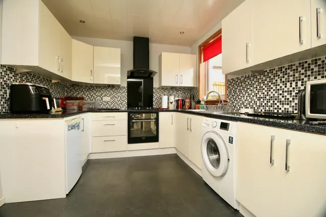 Photo 3 — Barbeth Road, Condorrat, Cumbernauld, G67 4SH