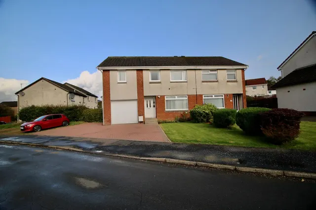 Barbeth Road, Condorrat, Cumbernauld, G67 4SH, photo 1