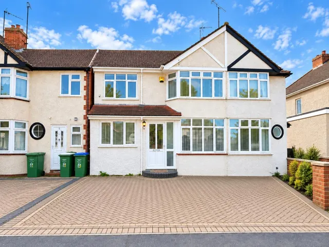Parkside Avenue, Bexleyheath, DA7, photo 1