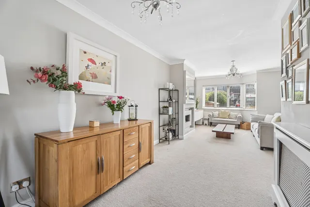 Photo 2 — Canesworde Road, Dunstable, LU6 3JL