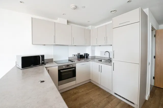 Cambridge Road, Barking, IG11, photo 2