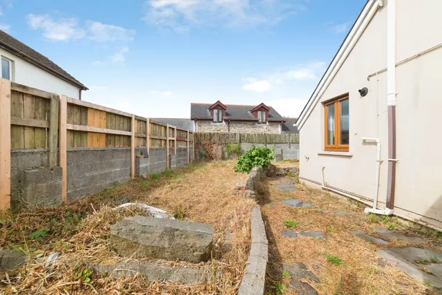 Station Road, St. Clears, SA33, photo 2