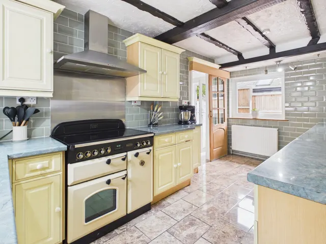 Castlemount Road, Dover, CT16, photo 3