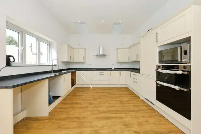 Heol Capel Ifan, Pontyberem, SA15, photo 3