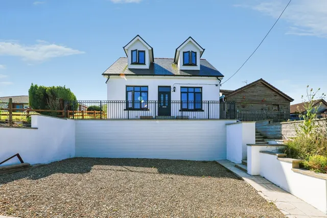 Heol Capel Ifan, Pontyberem, SA15, photo 1