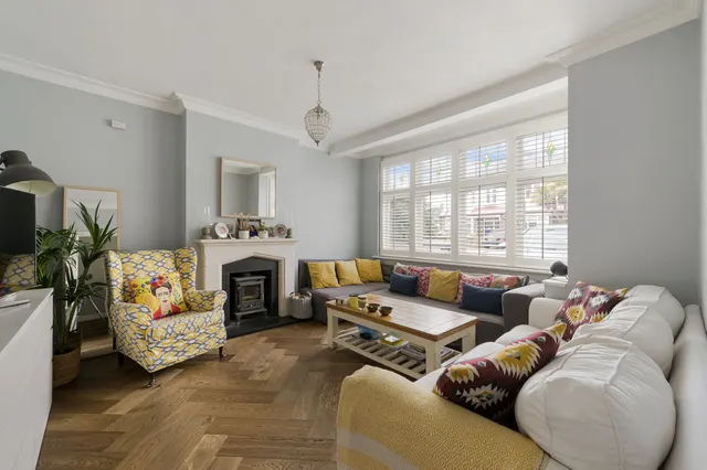 The Green, Morden, SM4, photo 2