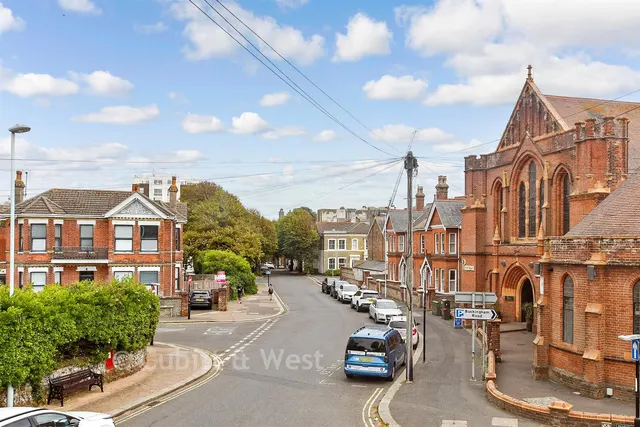 Shelley Road, Worthing, BN11, photo 2