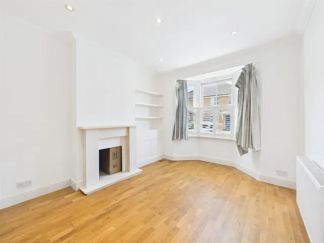 Photo 2 — Waterloo Road, Uxbridge, Middlesex, UB8 2QZ