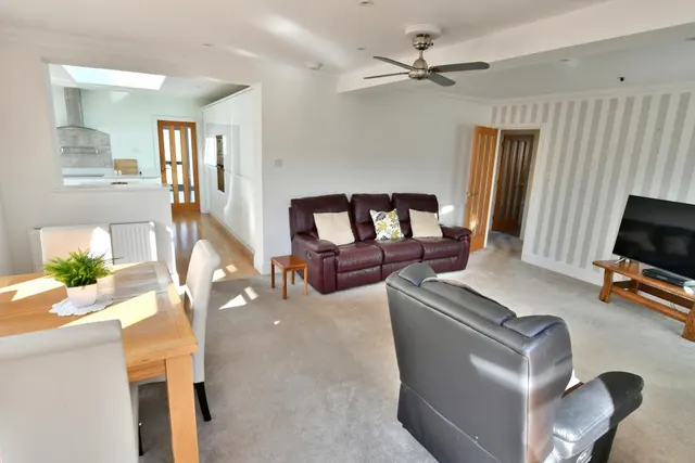 Huntingdon Drive, Wimborne, BH21, photo 3
