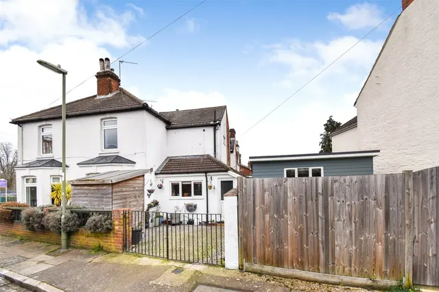 Alexandra Road, Aldershot, Hampshire, GU11 1QN, photo 1