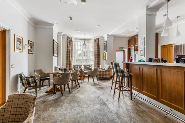 Photo 3 — Tudor Court, Liphook, GU30