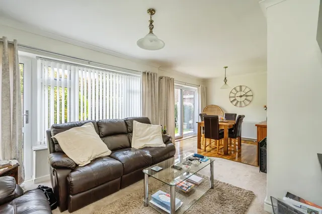 Merton Close, Bognor Regis, PO21, photo 2