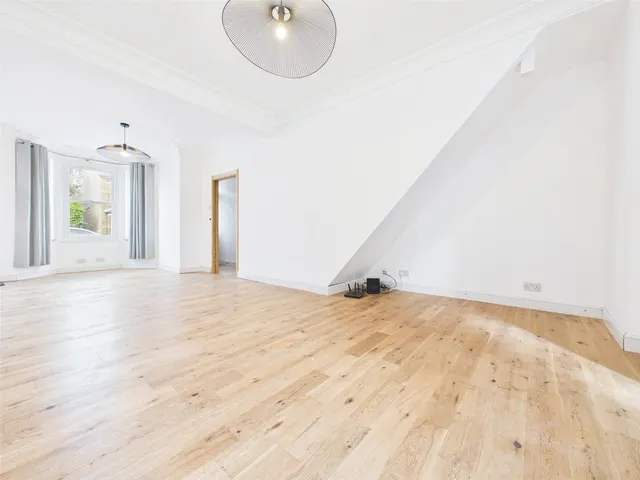 Otterfield Road, Yiewsley, UB7, photo 2