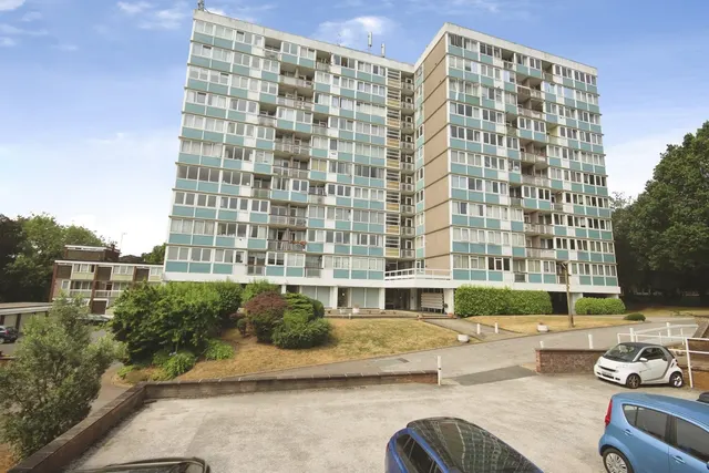Kenilworth Court, Coventry, West Midlands, CV3, photo 1