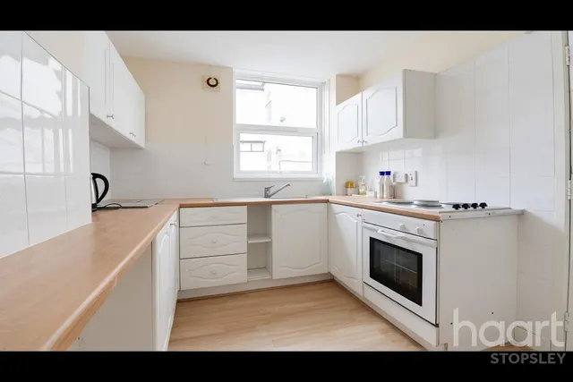 Clarendon Road, Luton, LU2, photo 2