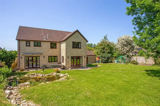 Chippenham, SN14, photo 1