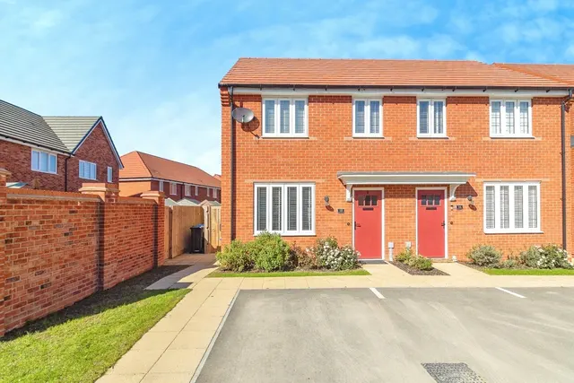 Farrington Way, Eagle Farm South, Milton Keynes, Buckinghamshire, MK17, photo 1