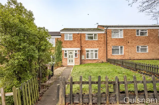 Spenser Walk, Catshill, Bromsgrove, Worcestershire, B61 0NE, photo 1