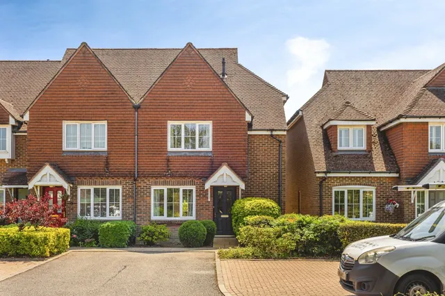 Osborn Close, Sayers Common, Hassocks, photo 1