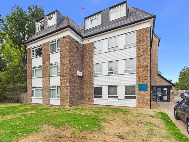 Whitton Road, Twickenham, TW1, photo 1