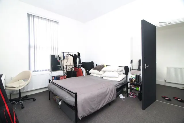 Filey Street, S10, photo 3
