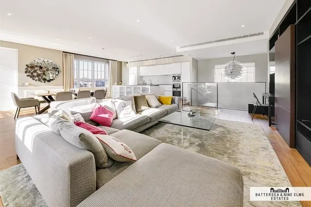 Marshall Street, London, W1F, photo 1