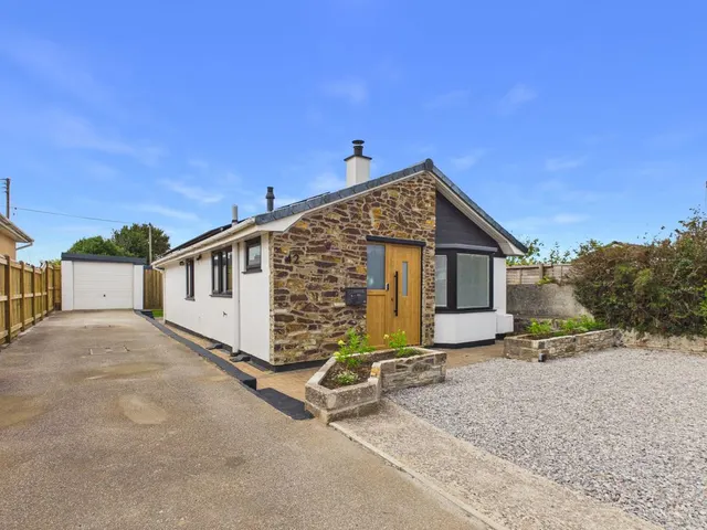 Roseland Park, Camborne, photo 1