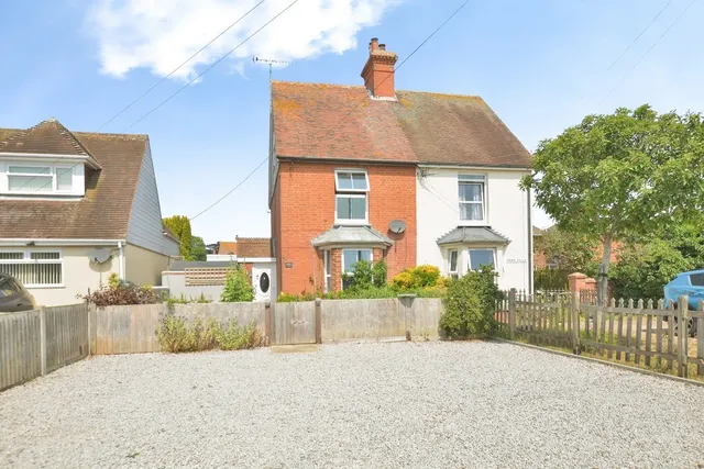 Queens Road, Lydd, Romney Marsh, Kent, TN29, photo 1
