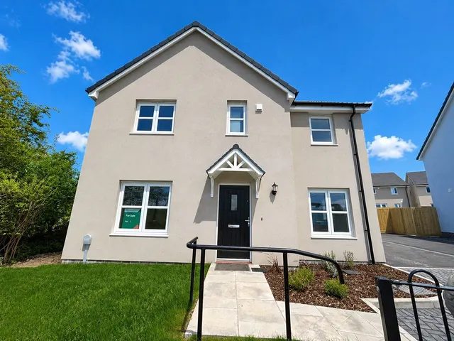 Ger Y Mor, Sandy Hill, SA69, photo 1