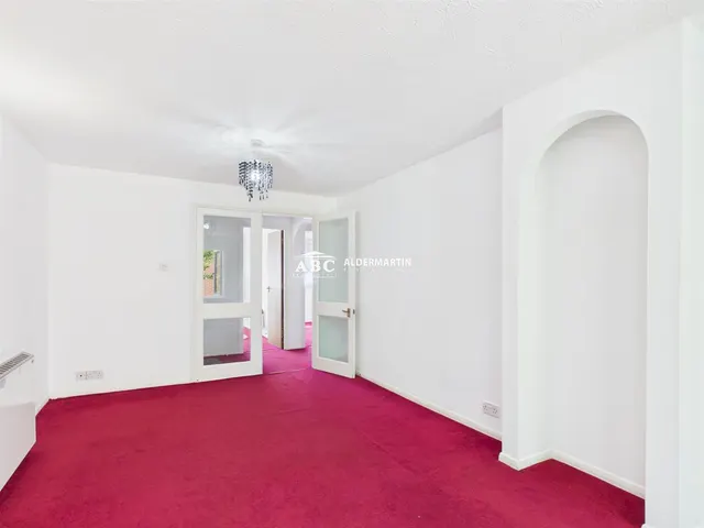 Photo 2 — Grace Close, Pavilion Way, Edgware, London