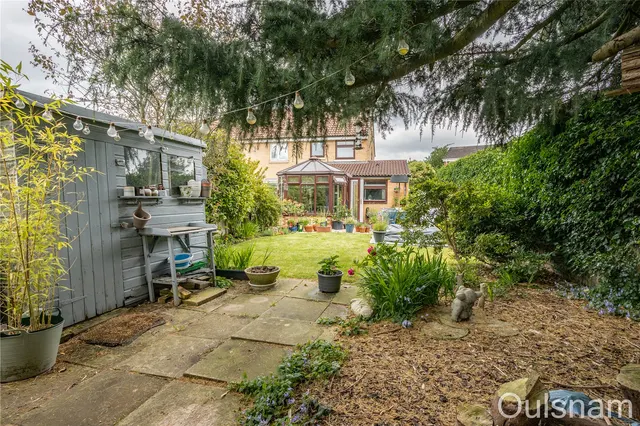Photo 3 — Mayfield Close, Catshill, Bromsgrove, Worcestershire, B61 0NR