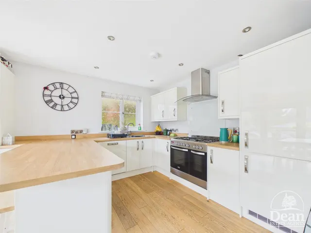 Photo 3 — Grove Road, Lydney