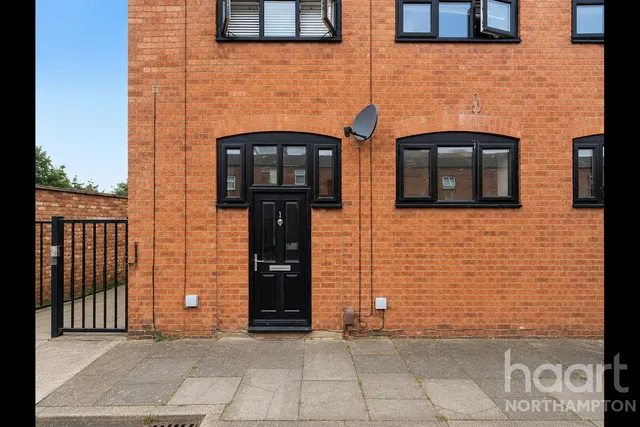 Edith Street, Northampton, NN1, photo 2