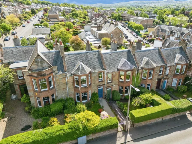 Clermiston Terrace, Edinburgh, EH12, photo 2