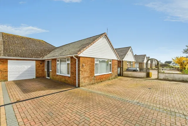 Leonard Road, Greatstone, TN28, photo 1