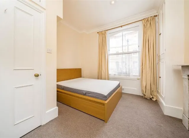Photo 3 — Ravensdon Street, Kennington, SE11