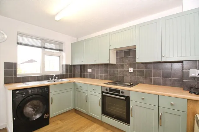 Photo 2 — Hereford Close, Barwell, Leicestershire, LE9