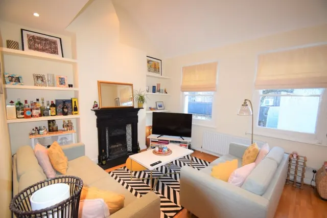 Chiswick, W4, photo 2