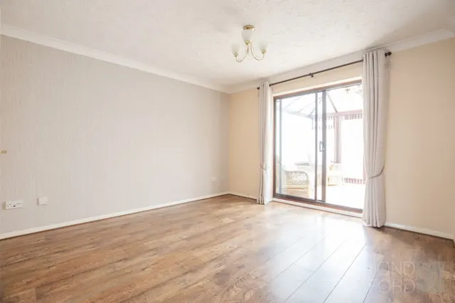 Worcester Way, Attleborough, photo 3