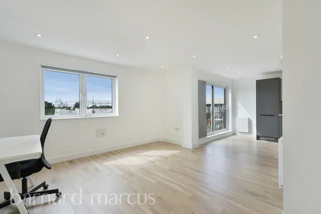 Windmill Lane, Hanwell, photo 1