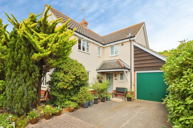 Orwell Avenue, Saxmundham, IP17, photo 1
